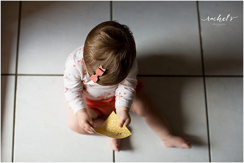 Rachel V Photography's review and giveaway for Peek A Bloom Baby bows