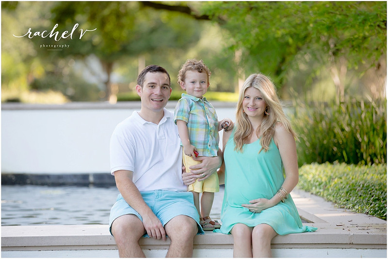 Spring Maternity Session at Baldwin Park in Orlando Florida with Rachel V Photography