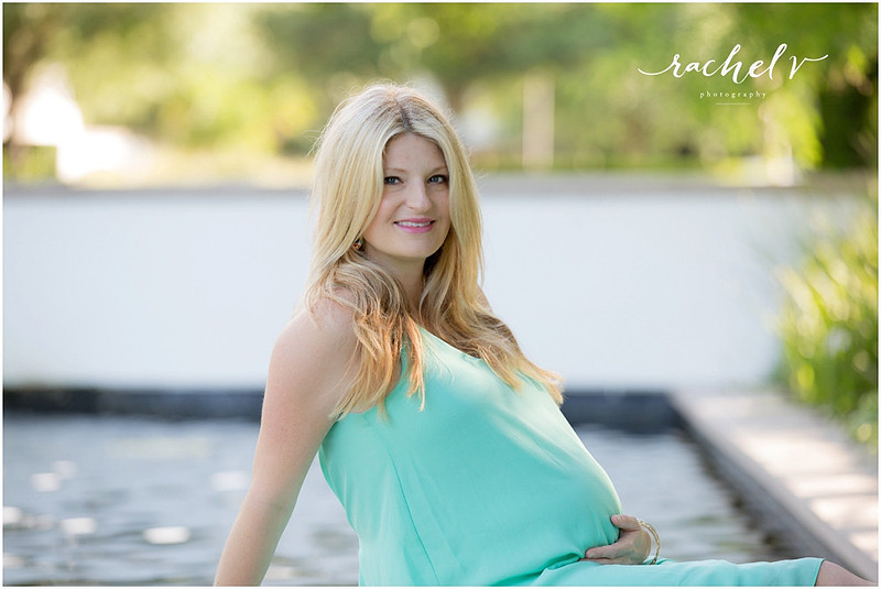 Spring Maternity Session at Baldwin Park in Orlando Florida with Rachel V Photography