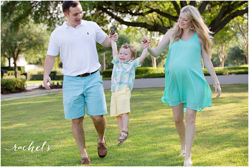 Spring Maternity Session at Baldwin Park in Orlando Florida with Rachel V Photography