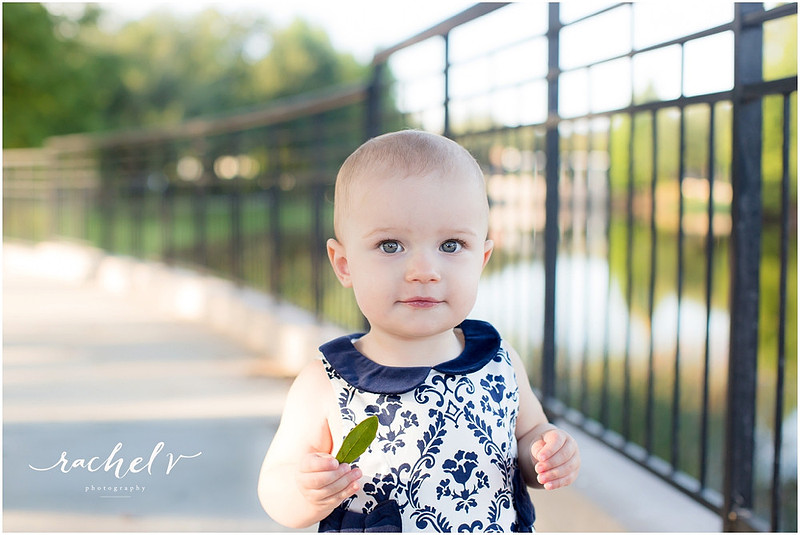 Isabelle's 1 year portrait session in Baldwin park, Orlando, Florida with Rachel V Photography