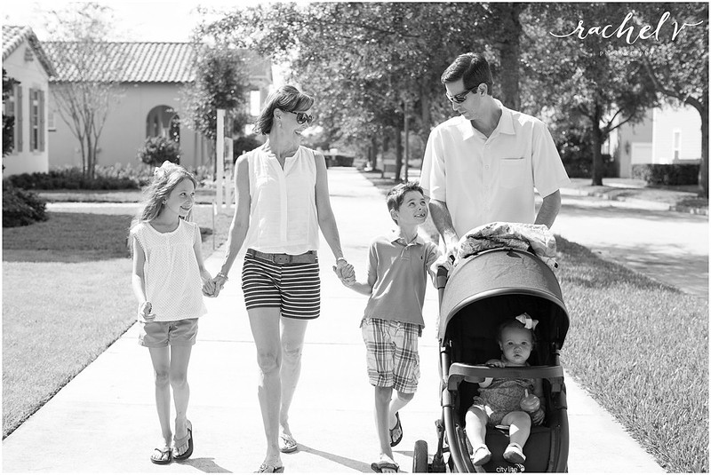 Family lifestyle session, capturing the togetherness of your family by Rachel V Photography