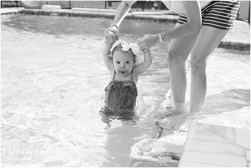 Family lifestyle session, capturing the togetherness of your family by Rachel V Photography