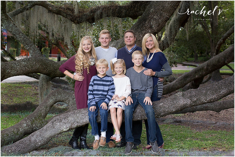 Family session at Loch Haven Park, Orlando Florida. With Rachel V Photography
