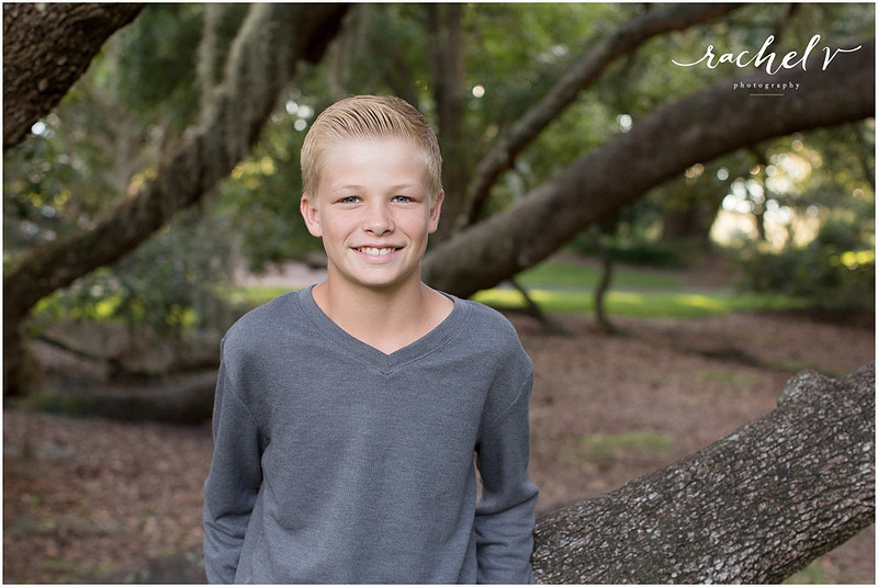 Family session at Loch Haven Park, Orlando Florida. With Rachel V Photography