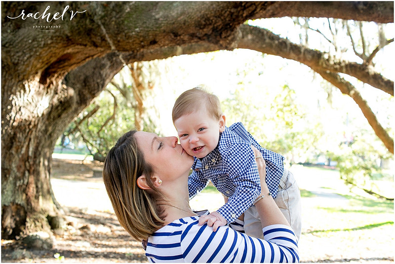 Family session at Loch Haven Park in Orlando Florida with Rachel V Photography