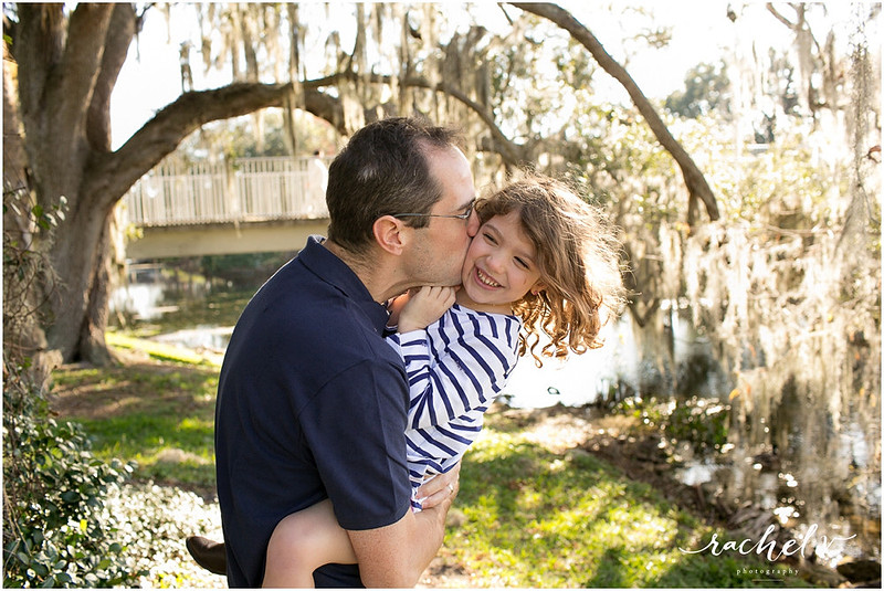 Family session at Loch Haven Park in Orlando Florida with Rachel V Photography