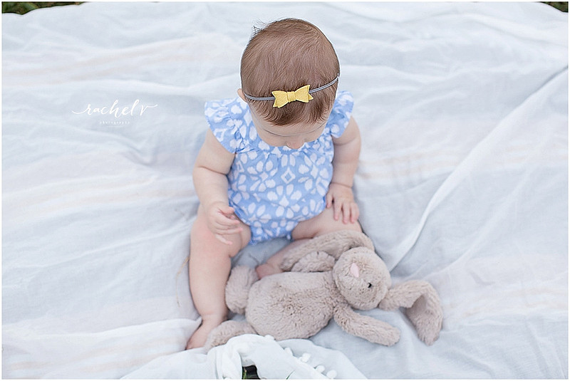 Rachel V Photography's review and giveaway for Peek A Bloom Baby bows
