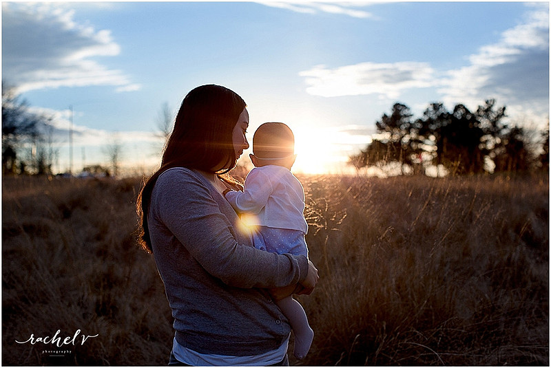Family Portrait Session in Raleigh, North Carolina with Raleigh Family Photographer Rachel V Photography