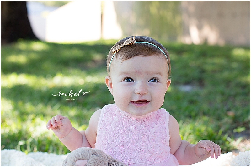 Rachel V Photography's review and giveaway for Peek A Bloom Baby bows